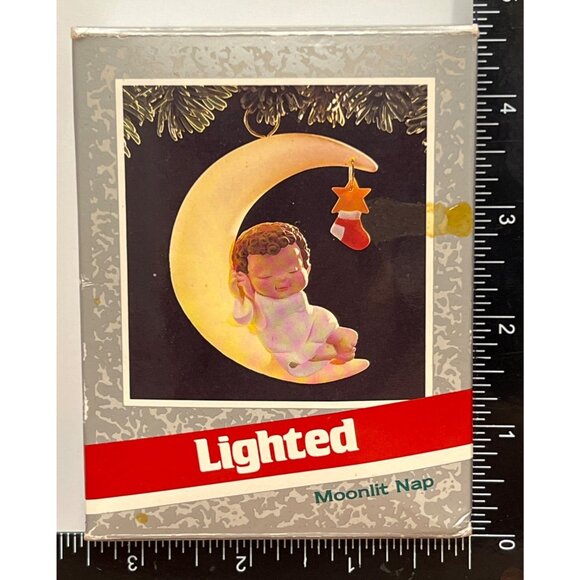 1988 HALLMARK KEEPSAKE ORNAMENT QLX713-4 MOONLIT NAP STAR STOCKING BABY LIGHTED - Picture 1 of 9